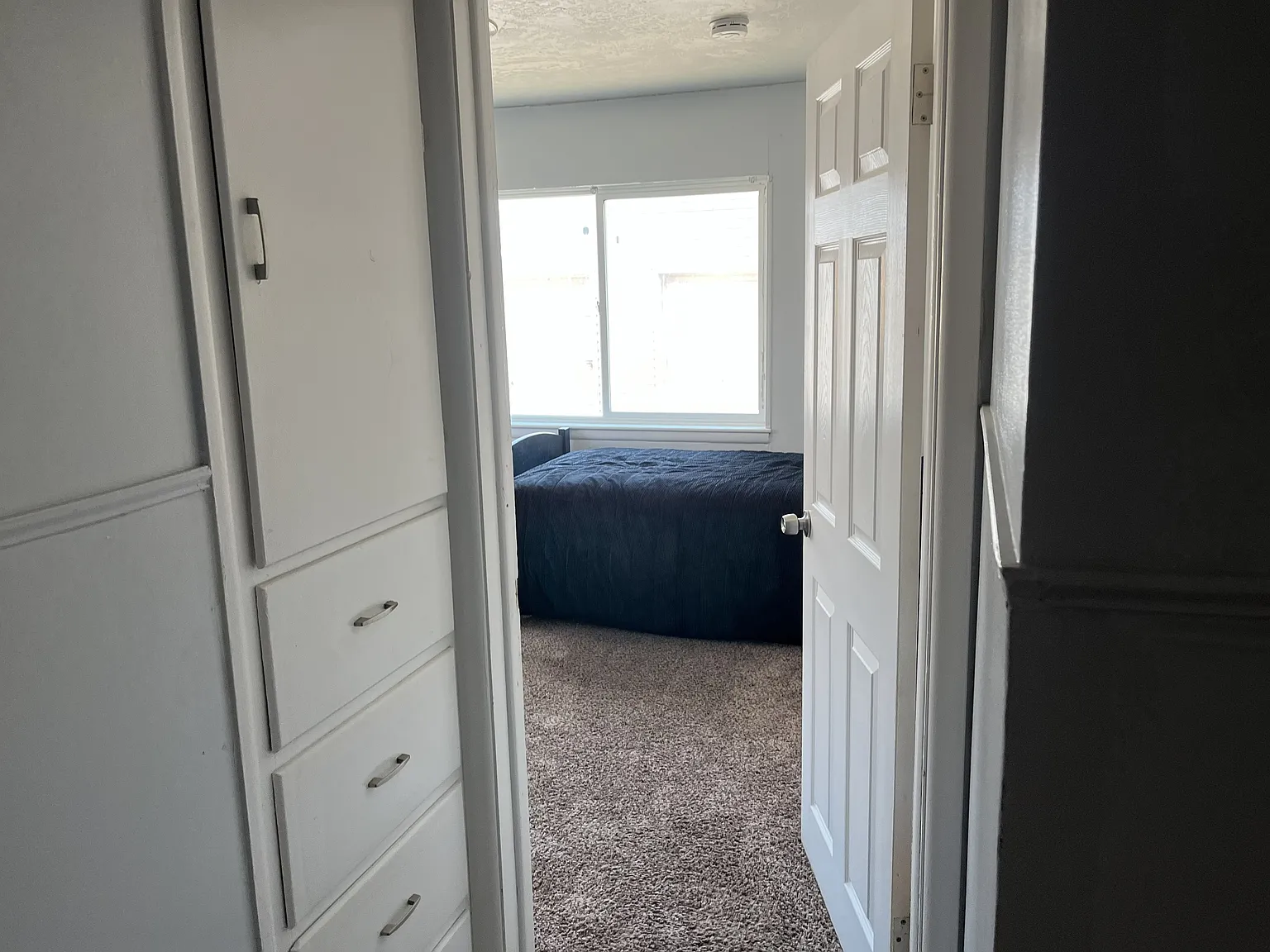 2 bed, 890 sqft, $650 — Photo 2