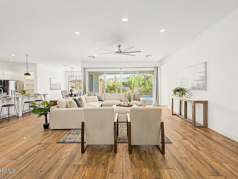 2083 E Scorpio Pl — Photo 12