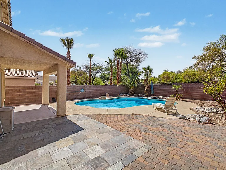 10547 Lilac Tree Ave — Photo 27