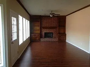 5 bed, 3.5 bath, 2892 sqft, $2,800 — Photo 2