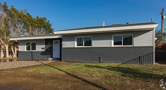 2nd image of 776 Aurora Dr