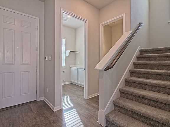 4th image of 1020 Vista View Dr #2101