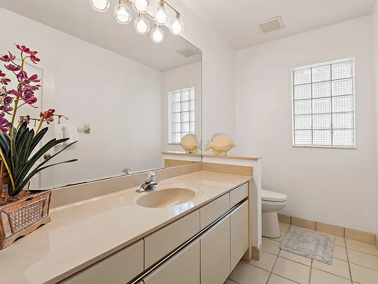 137 Eagleton Ct — Photo 24