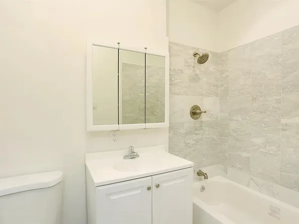 371 West 46th Street image 7 of 11