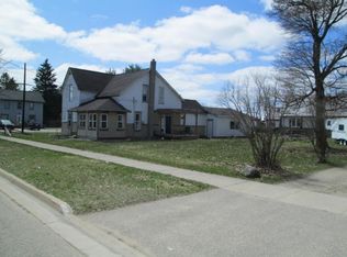 564 S Court Ave, Gaylord, MI 49735