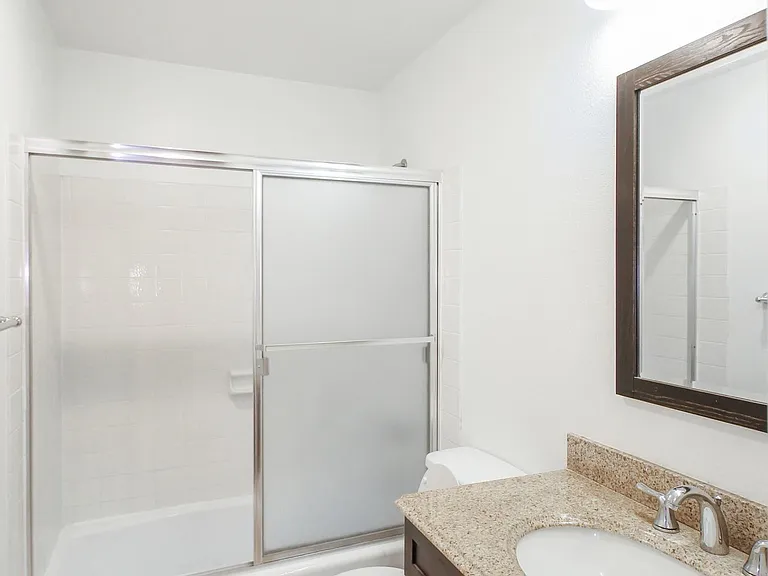 601 E California Blvd #204 — Photo 12