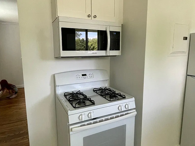 529 Hillsborough St #G4 — Photo 13