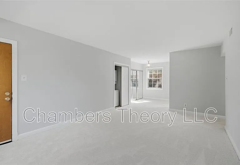 2603 Arlington Blvd #102 — Photo 5