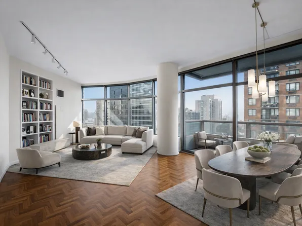 250 East 54th Street image 1 of 8