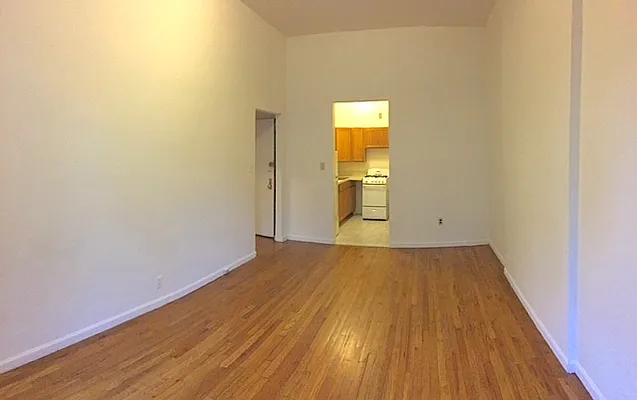 Rented by Manhattan Spaces | media 6