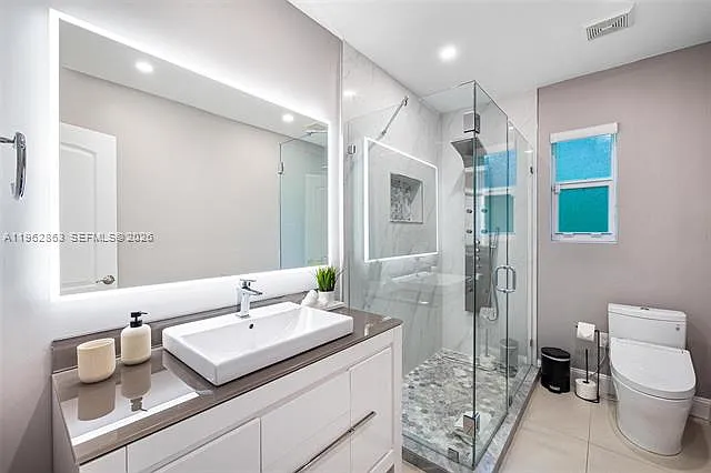 1019 NE 115th St — Photo 35