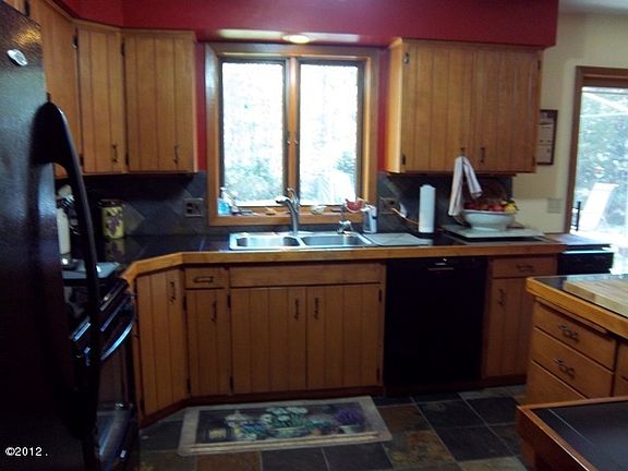 5th image of 213 Dawn Dr