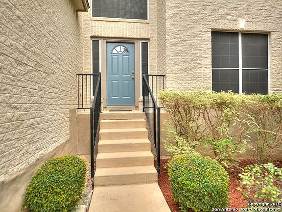 2nd image of 4 Ariana Dr