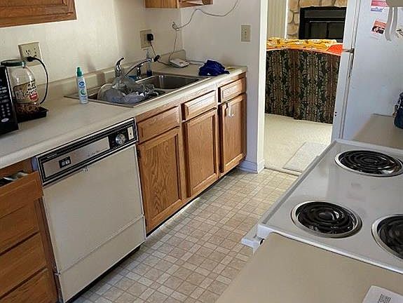 2nd image of 1148 Katie Cir