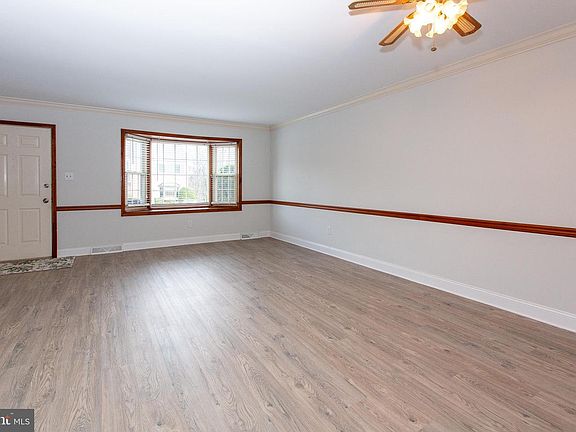 4th image of 314 Jefferson Ct