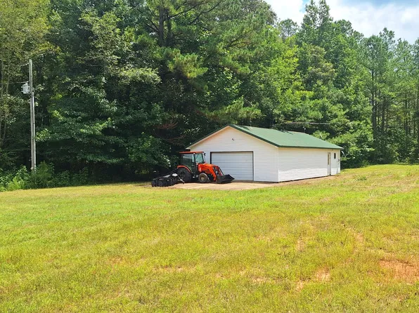 470 McMackins Ln, Hollow Rock, TN 38342