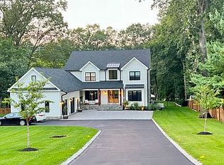 43 Shongum Rd, Randolph, NJ 07869