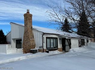 4526 Belmont Rd, Grand Forks, ND 58201