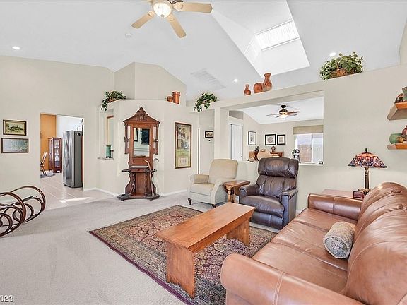 5th image of 10549 Music Ave