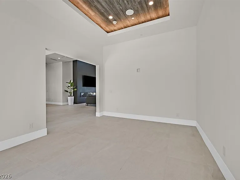 34 Vintage Canyon St — Photo 25