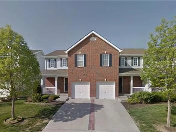 1224 SW Wysteria Dr, Lees Summit, MO 64082