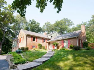 13 Spring Farm Ln, North Oaks, MN 55127