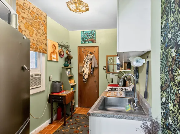 246 East 90th Street image 8 of 14