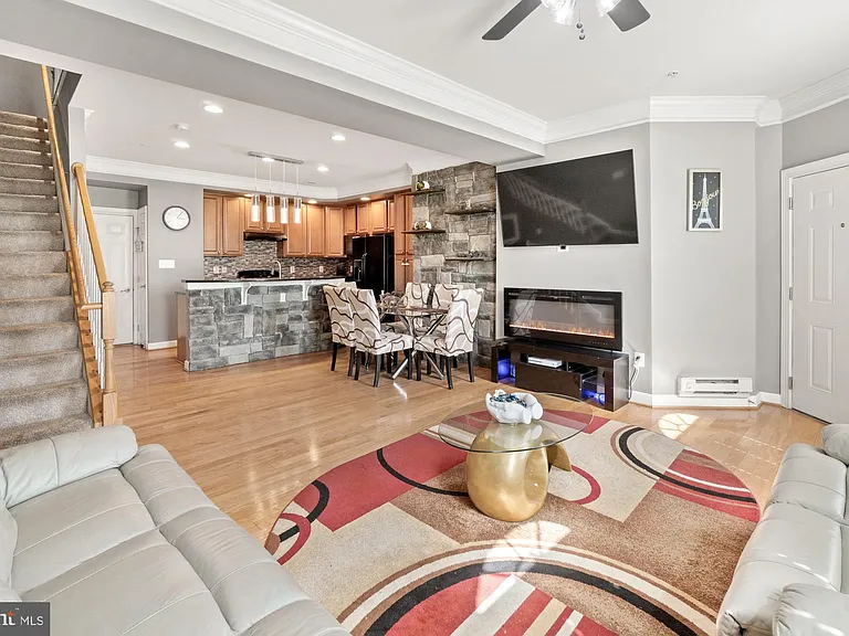 3565 Holborn Pl — Photo 6