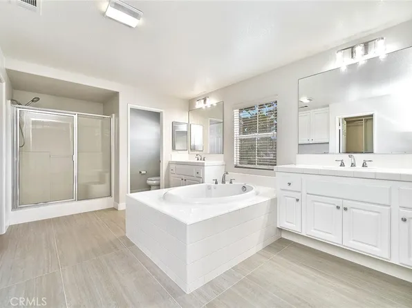 40 Freeman Ln, Buena Park, CA 90621