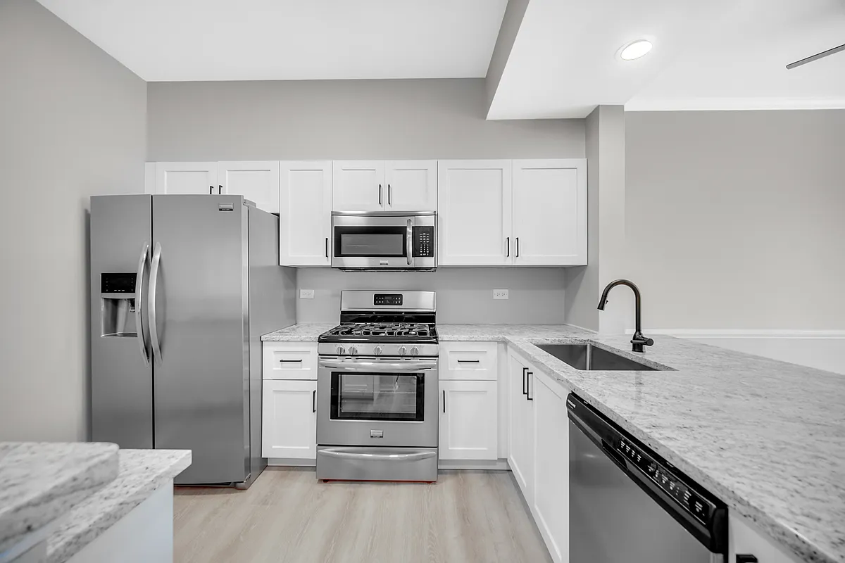 Kitchen - 442 Mill St