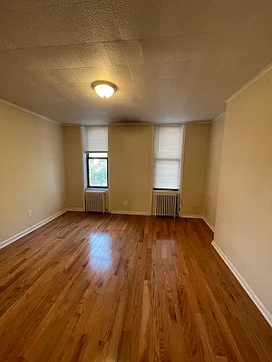 Rented by City Express Realty & Management Corp | media 20