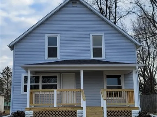 208 E 2nd St, Orient, IA 50858