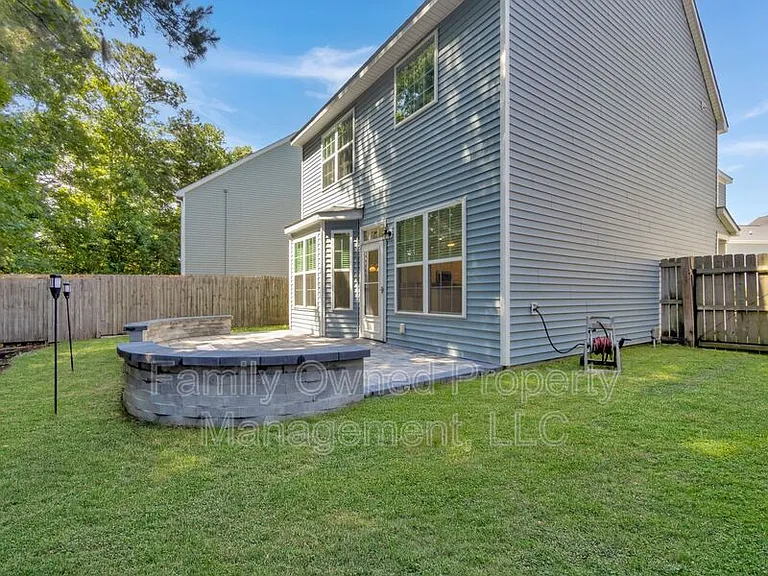 8968 Cat Tail Pond Rd — Photo 32