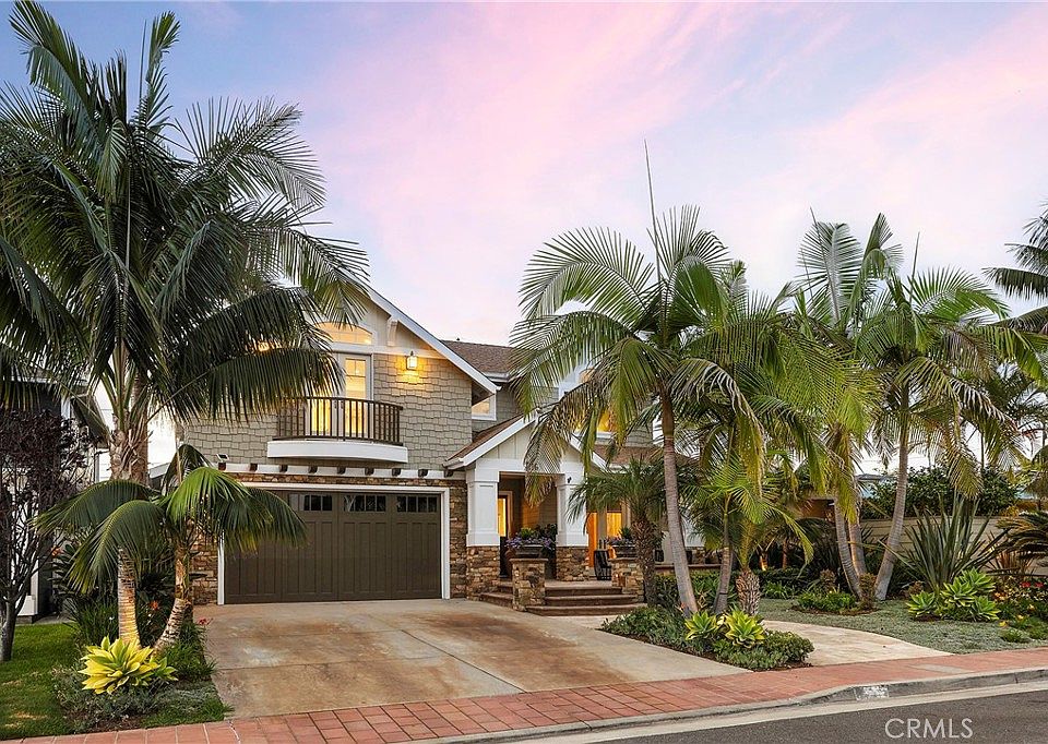 1st image of 216 Avenida Princesa