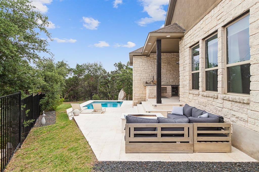 216 Vista Village Cv, Lakeway, TX 78738 MLS 9411245 Zillow