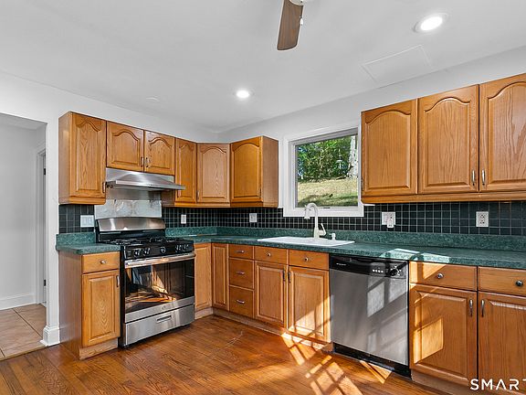 3rd image of 105 Southworth Street