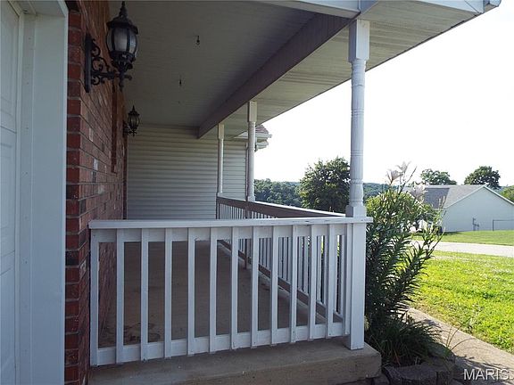 4th image of 150 Saw Mill Rd