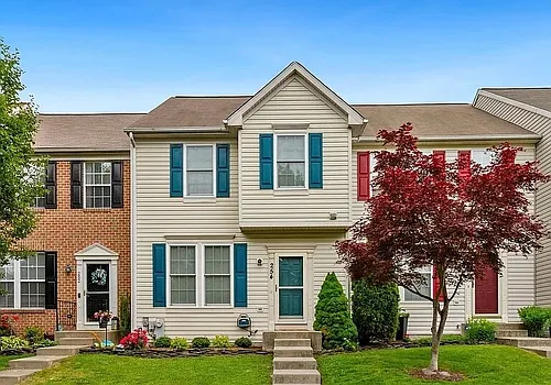 254 Seneca Ter Photo 1