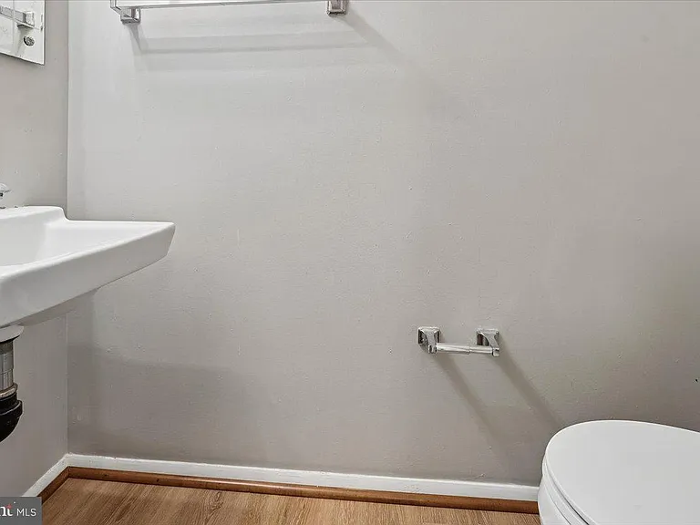 5913 Spruce Run Ct — Photo 28