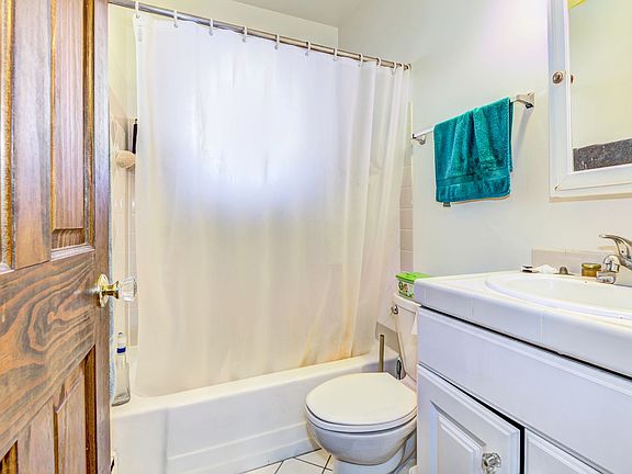 5th image of 319 W Olympic Pl #204