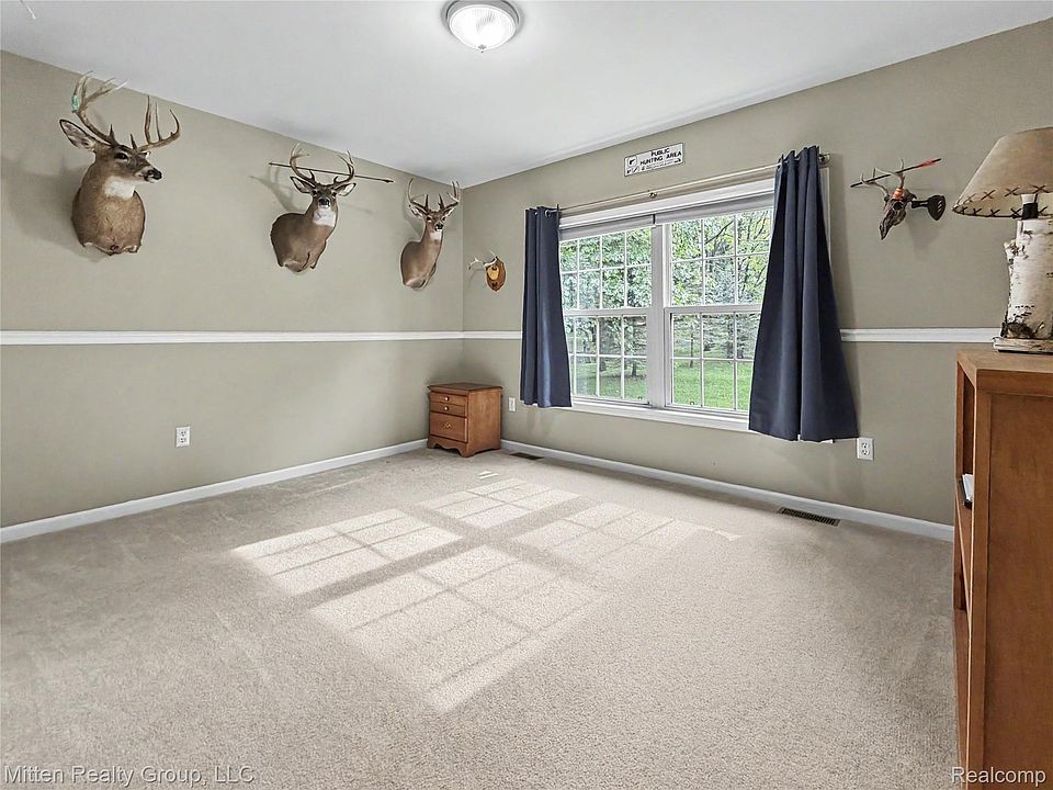 2126 Moorlands Vw, photo 16