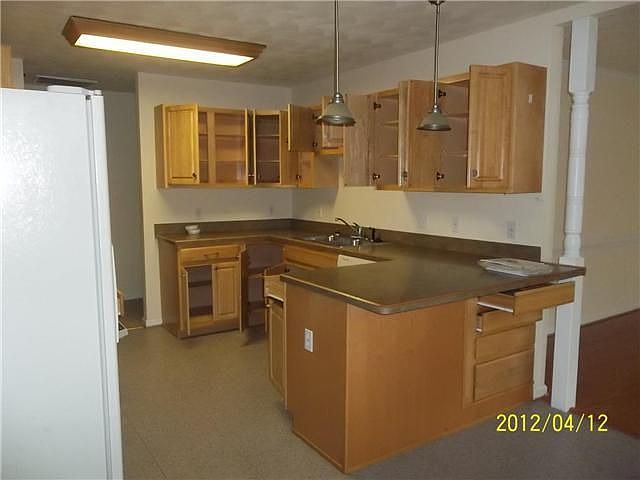 2nd image of 706 Center Ave