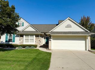 5765 Woodview Dr, Sterling Heights, MI 48314