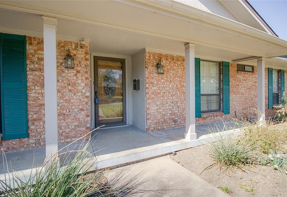 1st image of 13919 Far Hills Ln
