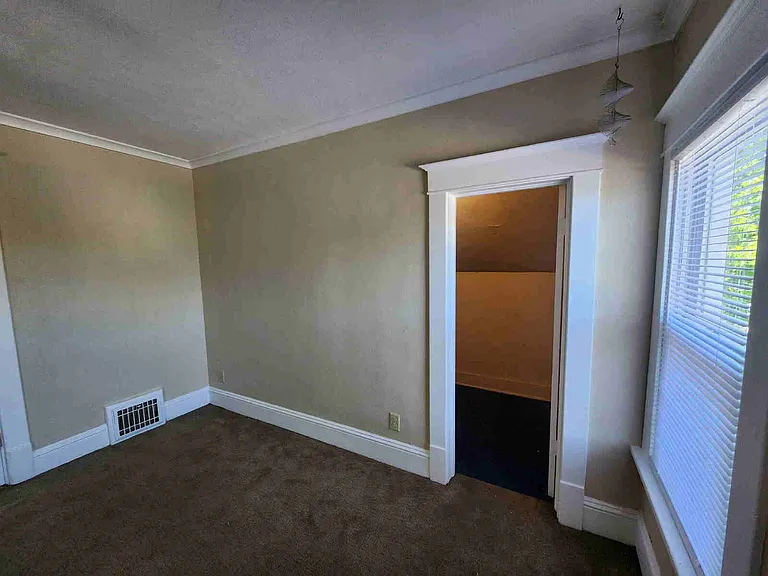 143 Brockway Ave #UPPER — Photo 13