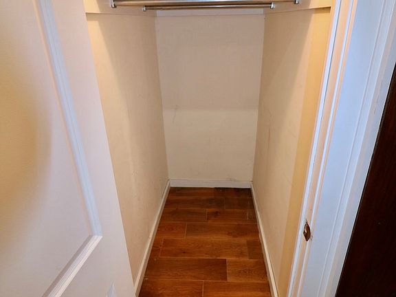 4th image of 303 W 76th St APT 1B