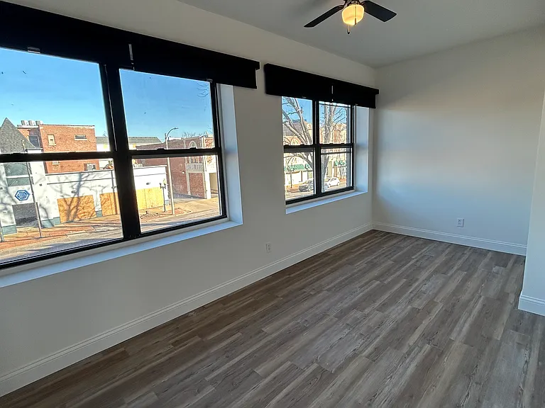 5605 Pershing Ave #3 — Photo 12