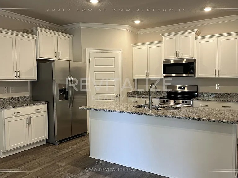 14836 Dayton Cir — Photo 9
