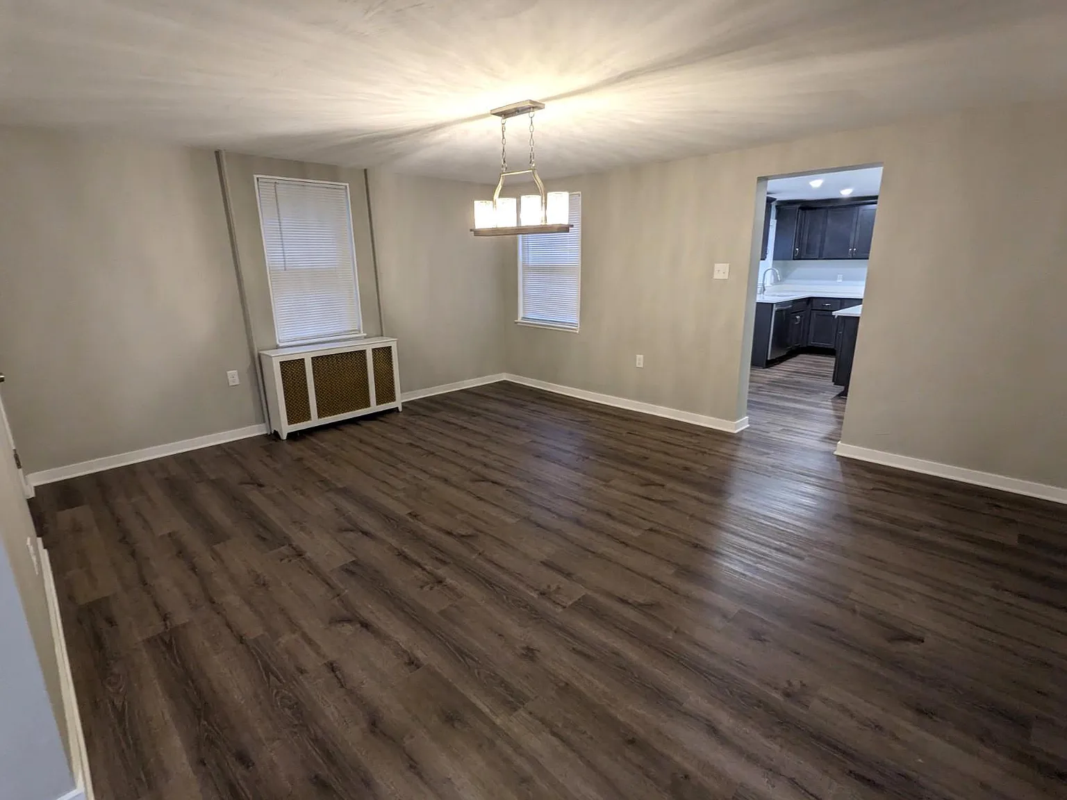 3 bed, 1884 sqft, $3,000 — Photo 3