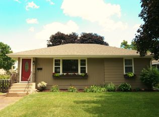 923 Spencer St S, Shakopee, MN 55379